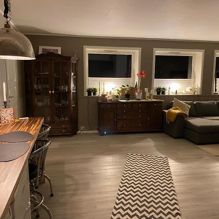 Lyngen, Mackay Appartment, Lyngen Lyngseidet Zewnętrze zdjęcie