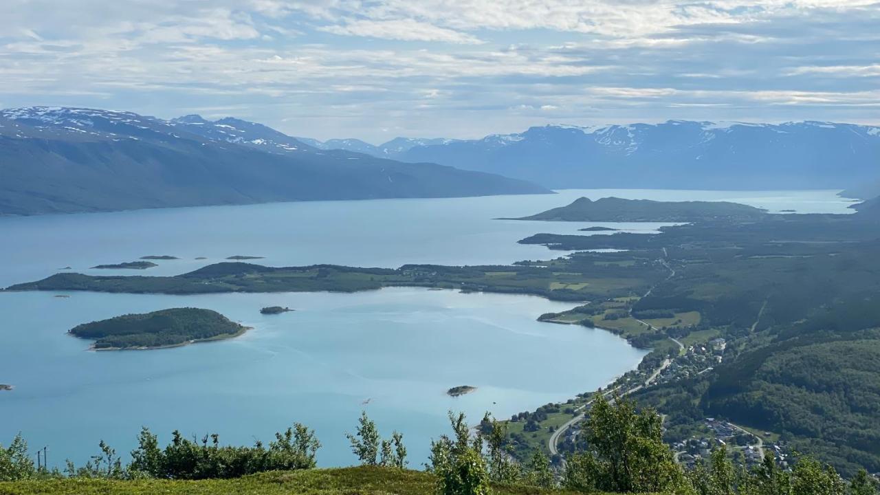 Lyngen, Mackay Appartment, Lyngen Lyngseidet Zewnętrze zdjęcie