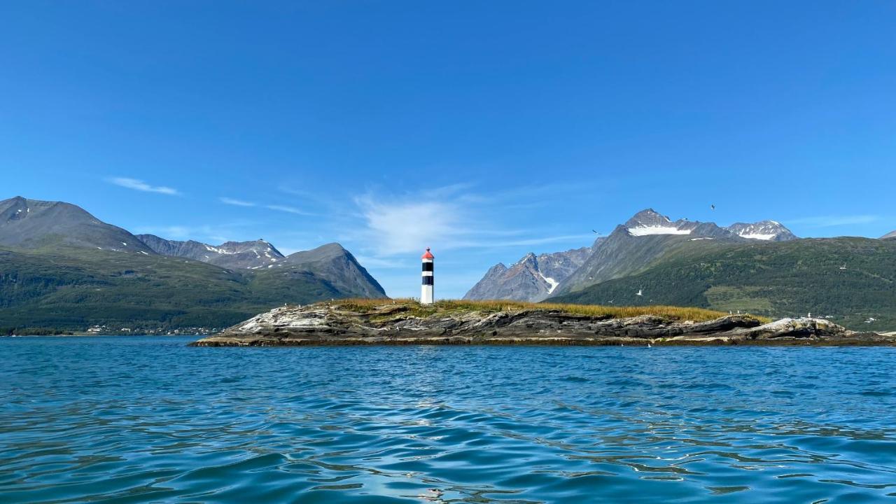 Lyngen, Mackay Appartment, Lyngen Lyngseidet Zewnętrze zdjęcie